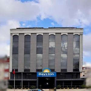 Days By Wyndham Arnavutkoy Hotel